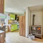 2 Bedroom Beautiful In Breesen Ot Prázdninový dům Kalübbe