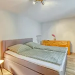 2 Bedroom Beautiful In Breesen Ot Kaluebbe Ferienhaus *