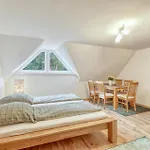 2 Bedroom Beautiful In Breesen Ot Kaluebbe