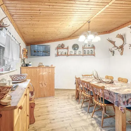 2 Bedroom Beautiful In Breesen Ot Prázdninový dům *
