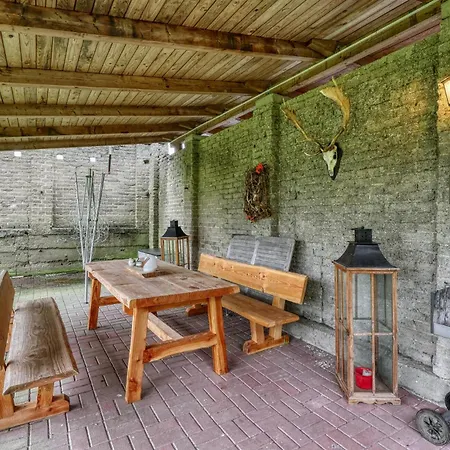 2 Bedroom Beautiful In Breesen Ot Kaluebbe Ferienhaus Lebbin