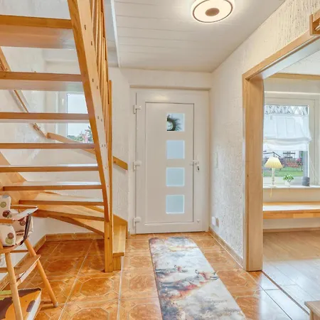 2 Bedroom Beautiful In Breesen Ot Kaluebbe