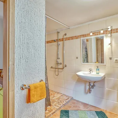 Holiday home 2 Bedroom Beautiful In Breesen Ot *